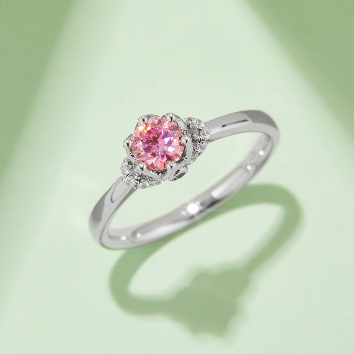Straight arm coronation S925 silver plated platinum Moissanite women's ring 50 points D-grade